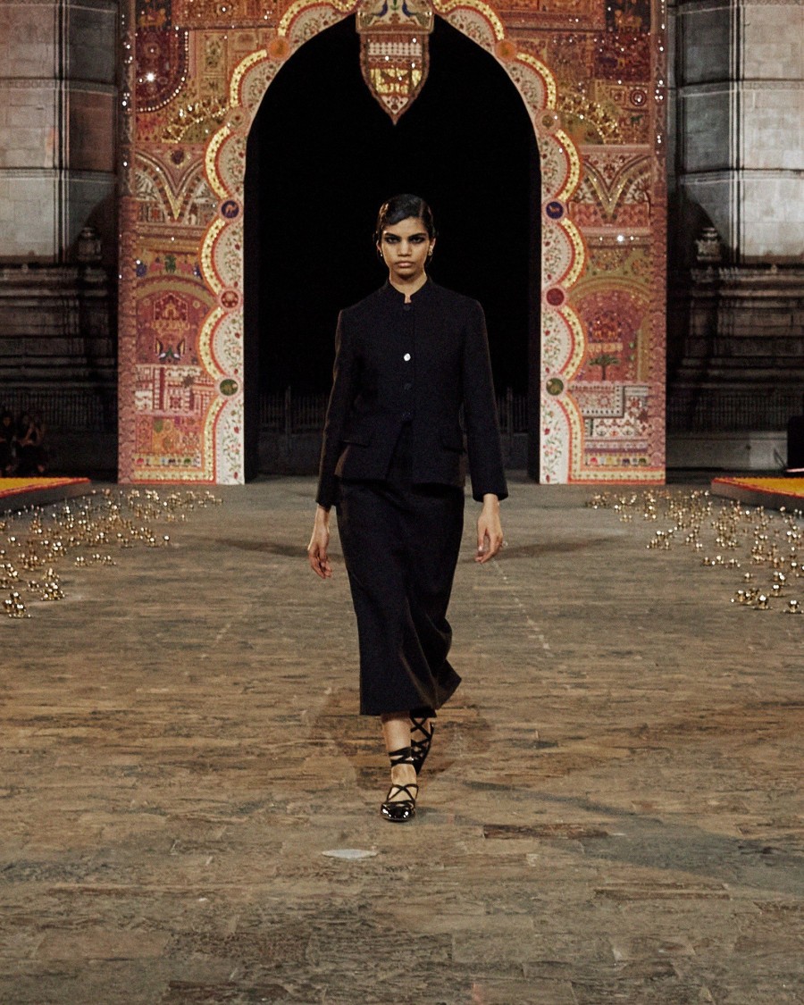 Ο Dior μετέτρεψε την εμβληματική πύλη της Ινδίας στη Βομβάη σ' ένα φαντασμαγορικό σκηνικό- Φωτογραφία 53