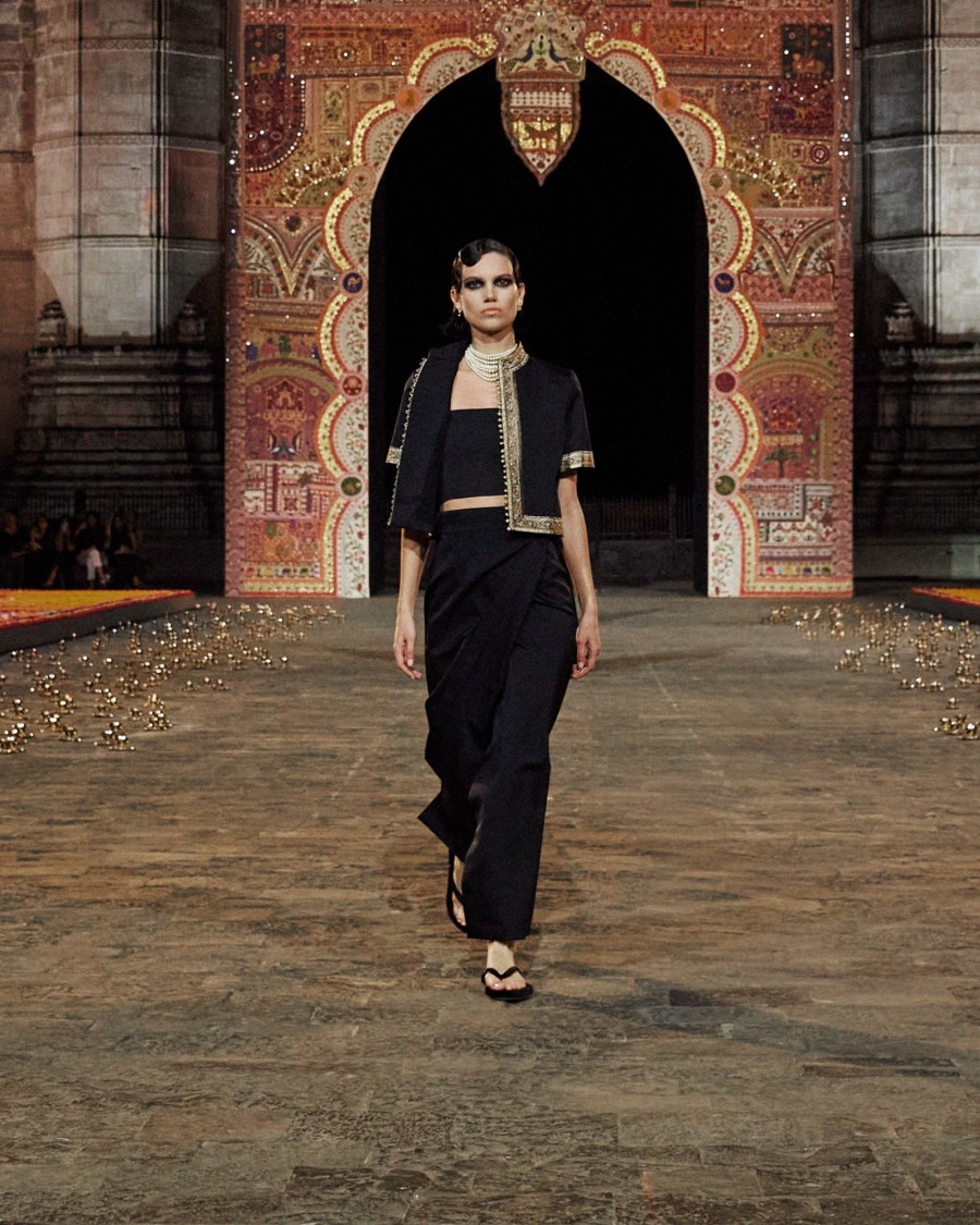 Ο Dior μετέτρεψε την εμβληματική πύλη της Ινδίας στη Βομβάη σ' ένα φαντασμαγορικό σκηνικό- Φωτογραφία 47