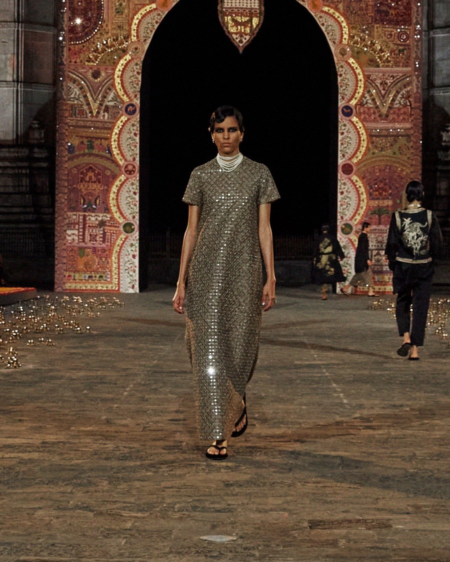 Ο Dior μετέτρεψε την εμβληματική πύλη της Ινδίας στη Βομβάη σ' ένα φαντασμαγορικό σκηνικό- Φωτογραφία 50