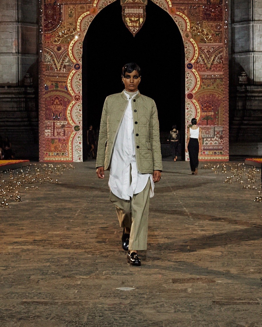 Ο Dior μετέτρεψε την εμβληματική πύλη της Ινδίας στη Βομβάη σ' ένα φαντασμαγορικό σκηνικό- Φωτογραφία 51
