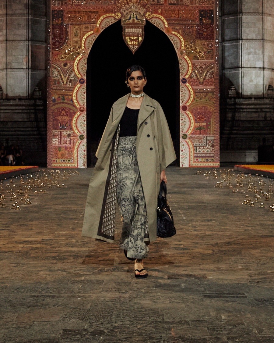 Ο Dior μετέτρεψε την εμβληματική πύλη της Ινδίας στη Βομβάη σ' ένα φαντασμαγορικό σκηνικό- Φωτογραφία 45