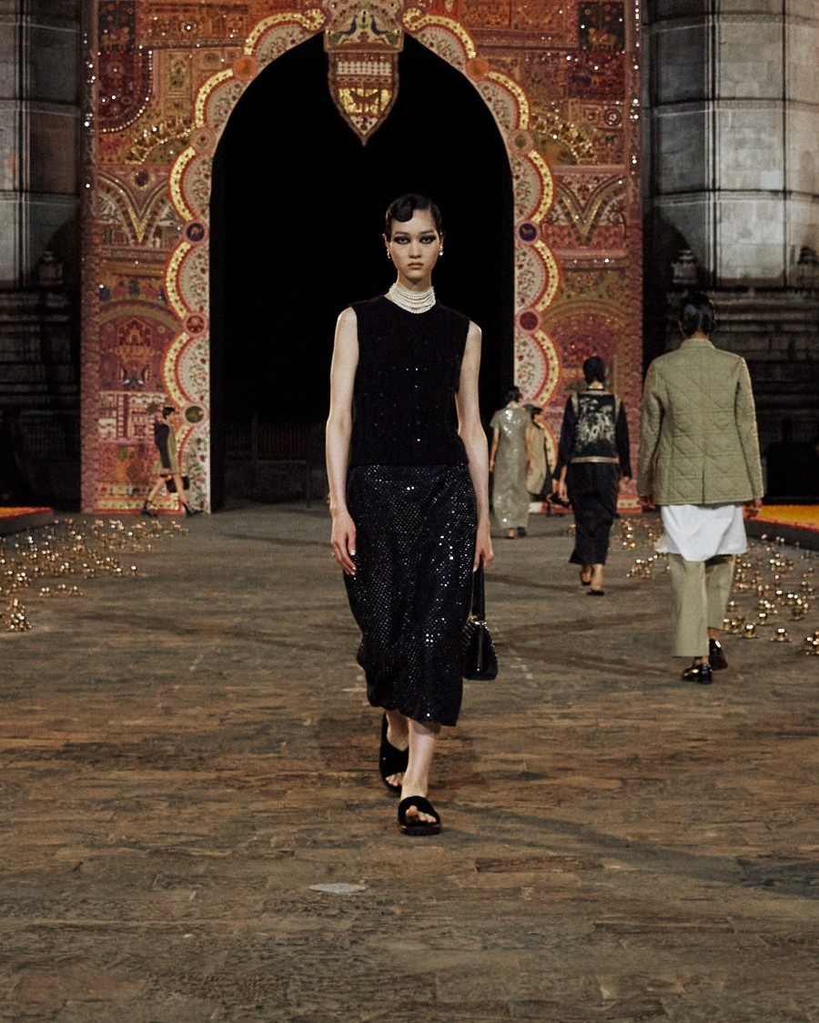 Ο Dior μετέτρεψε την εμβληματική πύλη της Ινδίας στη Βομβάη σ' ένα φαντασμαγορικό σκηνικό- Φωτογραφία 38