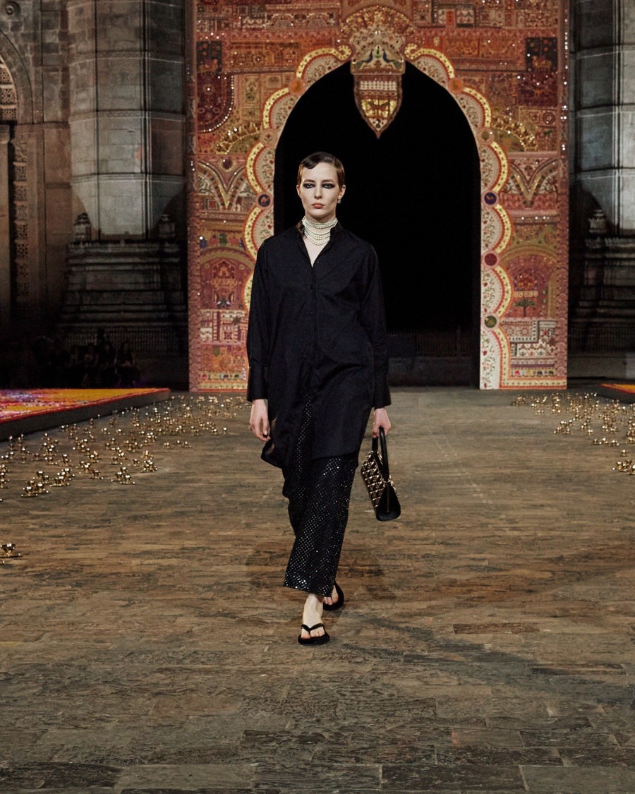 Ο Dior μετέτρεψε την εμβληματική πύλη της Ινδίας στη Βομβάη σ' ένα φαντασμαγορικό σκηνικό- Φωτογραφία 10