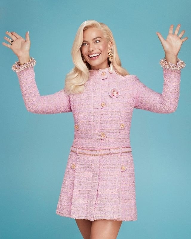 Η Margot Robbie ως άλλη Barbie στο νέο ανατρεπτικό εξώφυλλο της αμερικάνικης Vogue- Φωτογραφία 2
