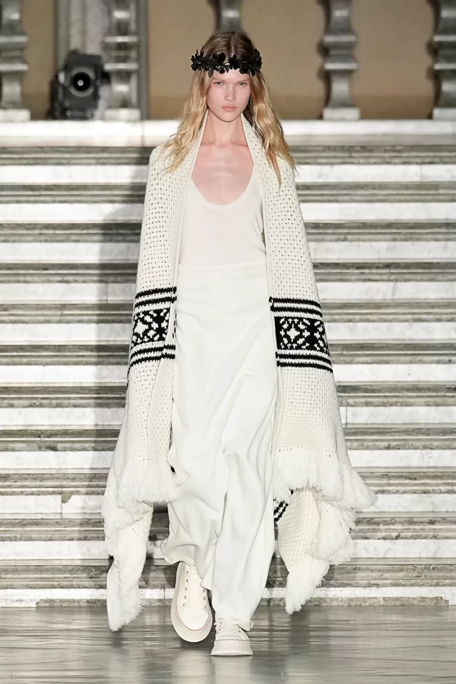 Max Mara Resort 2024: Με Swedish mid-summer διάθεση ταξιδέψαμε σε λογοτεχνικούς κόσμους- Φωτογραφία 6