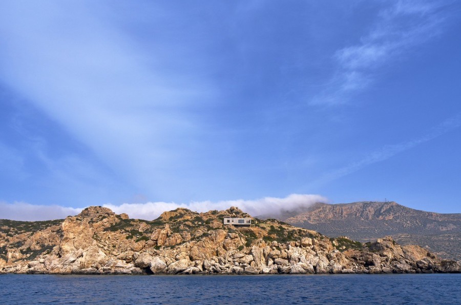 Μια κατοικία στην Κάρπαθο απ' όπου μπορεί να θαυμάσει κανείς windsurfing στα ανοιχτά του Αιγαίου- Φωτογραφία 1