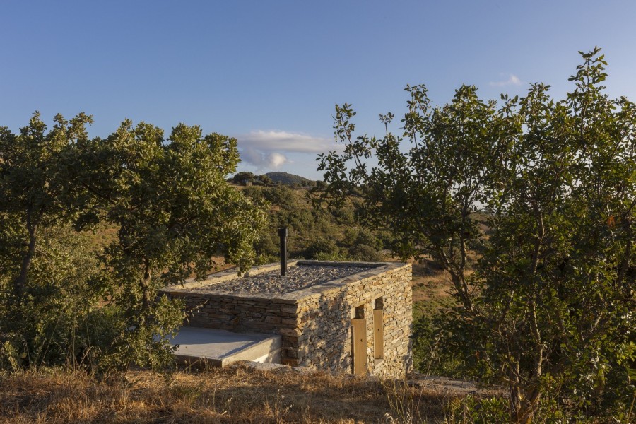 To πέτρινο εξοχικό με το ένα και μοναδικό δωμάτιο θα σας κλέψει την καρδιά - Φωτογραφία 13