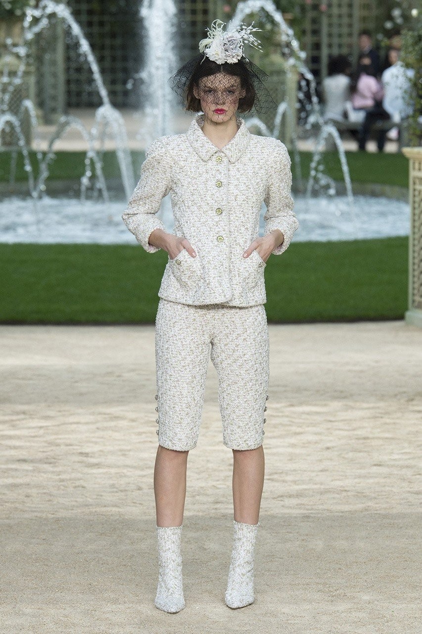 Το haute couture show της Chanel ταξιδεύει στους κήπους των Βερσαλλιών - Φωτογραφία 14