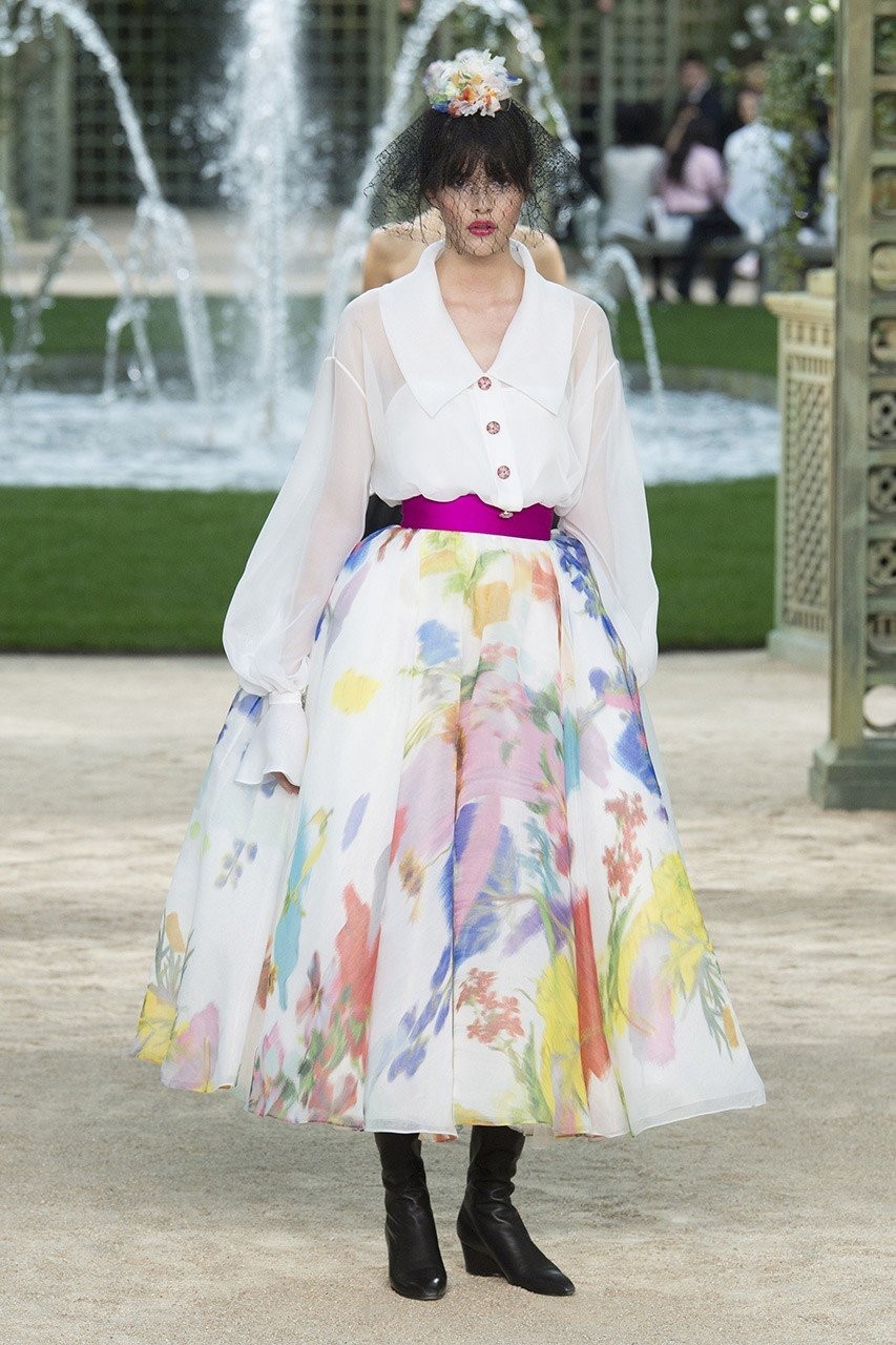 Το haute couture show της Chanel ταξιδεύει στους κήπους των Βερσαλλιών - Φωτογραφία 16