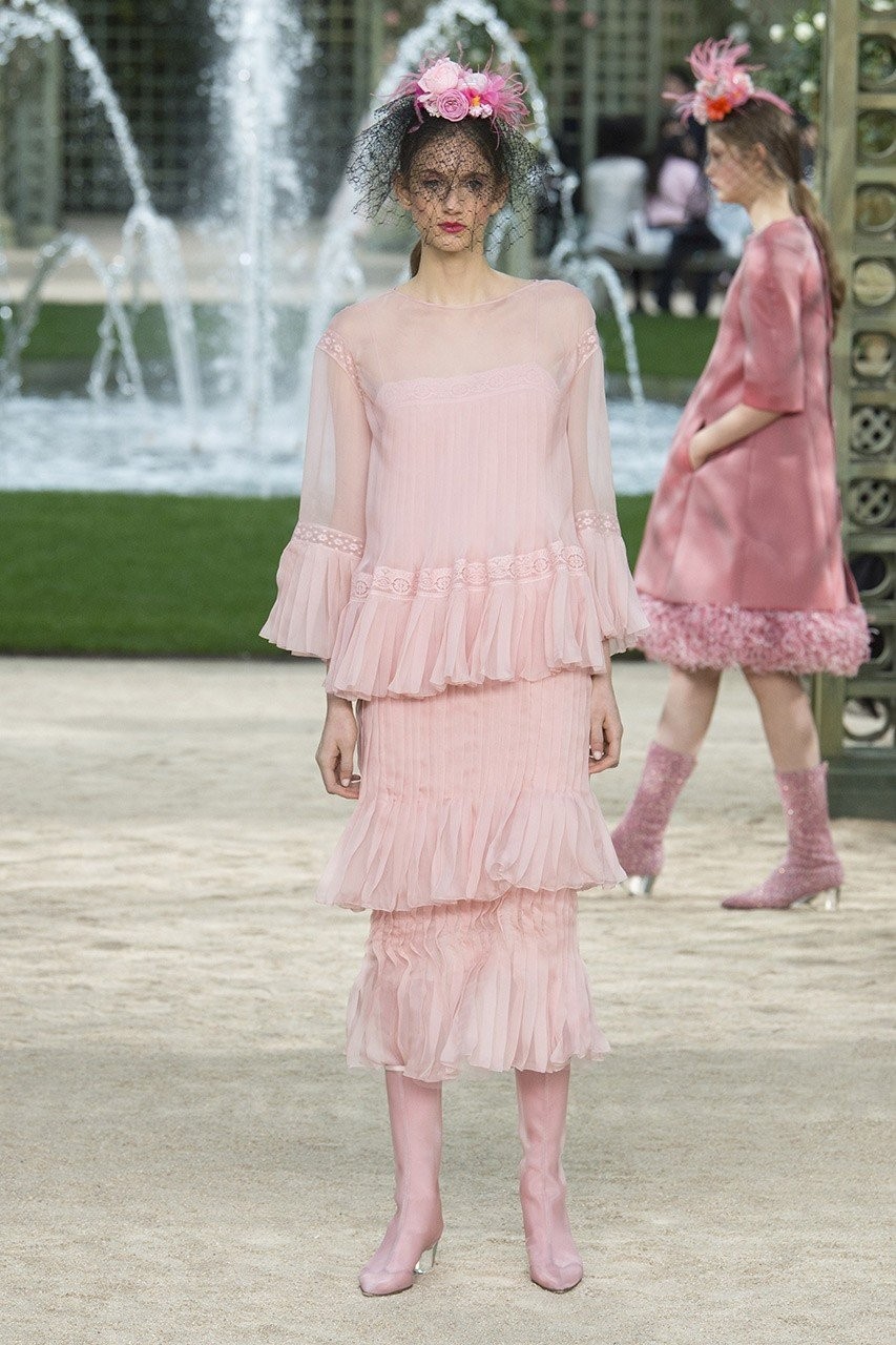 Το haute couture show της Chanel ταξιδεύει στους κήπους των Βερσαλλιών - Φωτογραφία 23