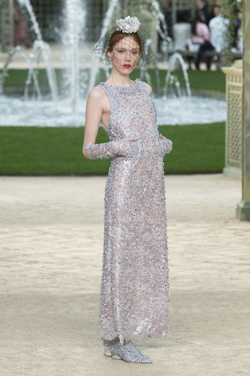 Το haute couture show της Chanel ταξιδεύει στους κήπους των Βερσαλλιών - Φωτογραφία 28