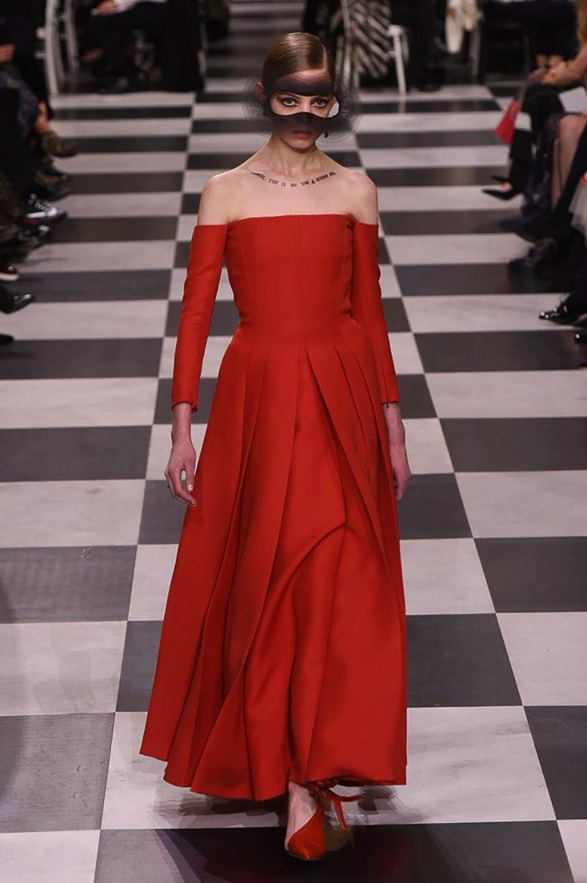 Το σουρεαλιστικό Haute Couture show του οίκου Dior - Φωτογραφία 24
