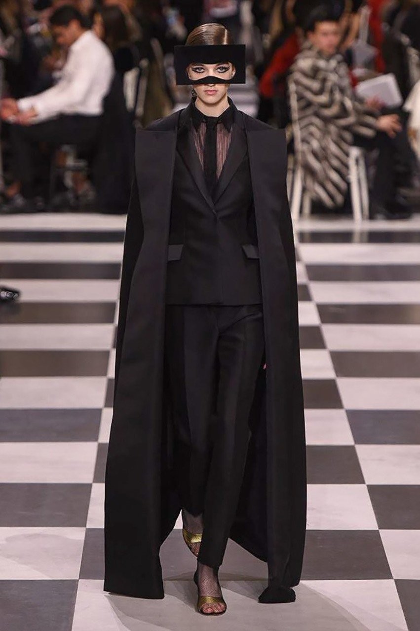 Το σουρεαλιστικό Haute Couture show του οίκου Dior - Φωτογραφία 42