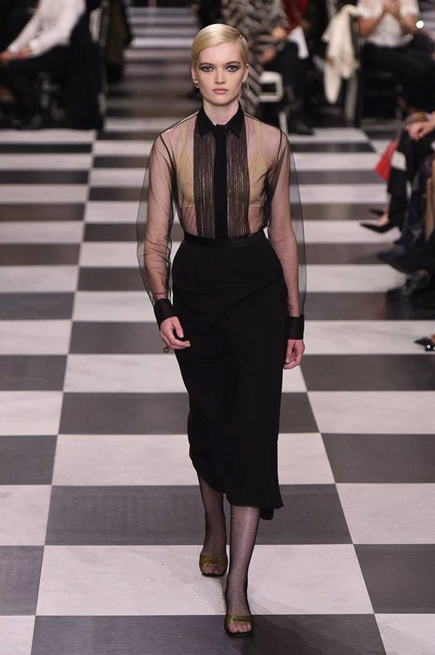 Το σουρεαλιστικό Haute Couture show του οίκου Dior - Φωτογραφία 1