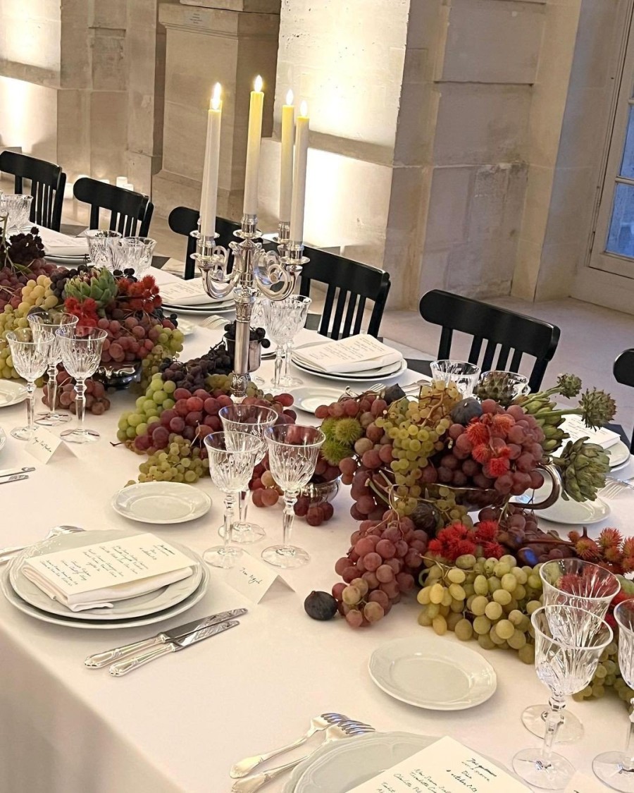 Ένα private dinner στο εμβληματικό Ανάκτορο των Βερσαλλιών από τον Jacquemus και το Net-a-Porter - Φωτογραφία 7