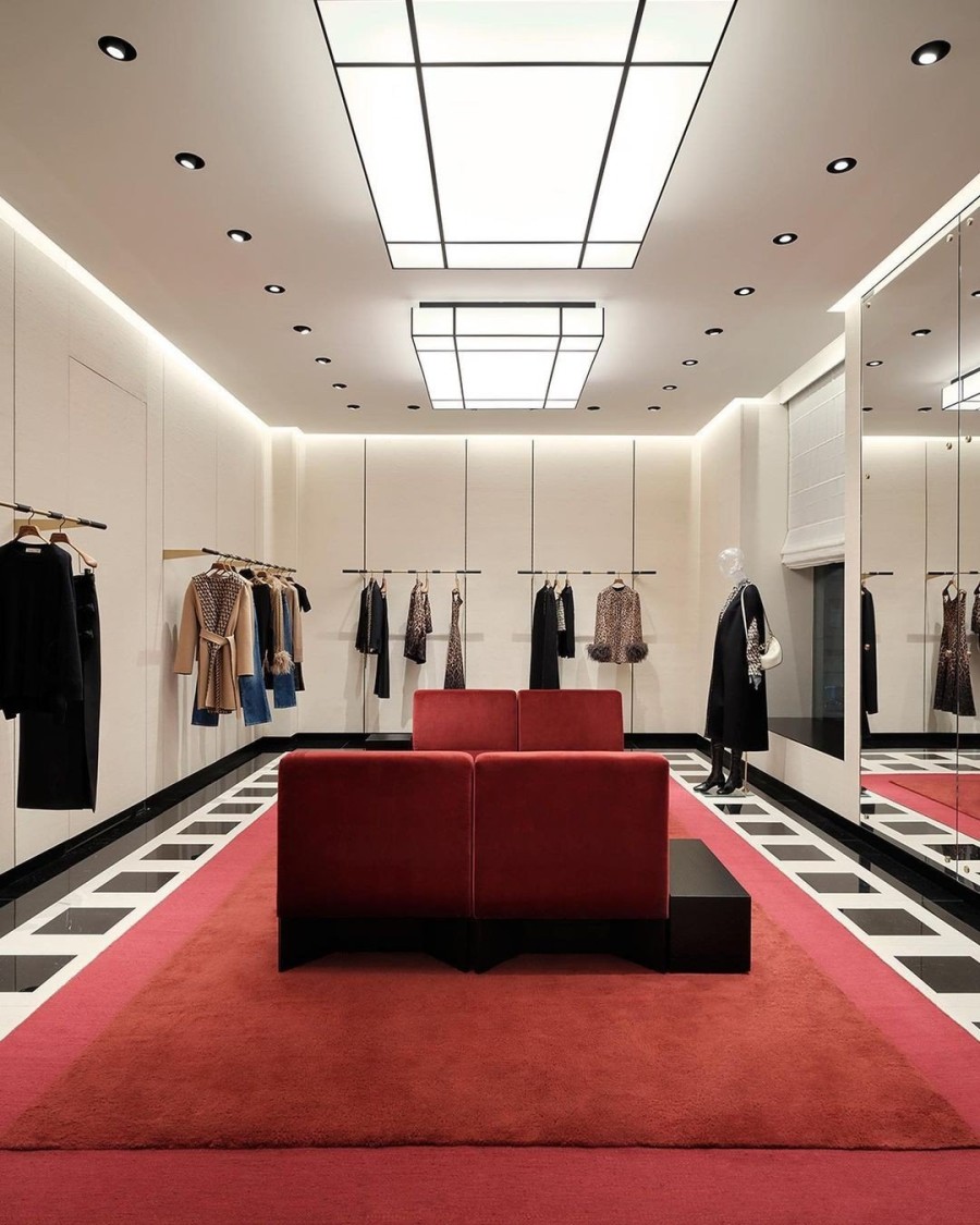 Περιηγηθείτε στην ολοκαίνουρια boutique του οίκου Valentino στη Νέα Υόρκη- Φωτογραφία 1