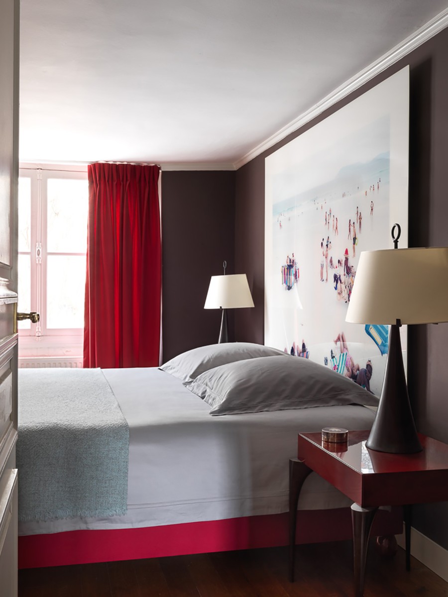 Ο σχεδιαστής επίπλων Hervé Van der Straeten μας υποδέχεται σ' ένα αισθητικά άρτιο διαμέρισμα στο Παρίσι, που «παντρεύονται» ﻿μοναδικά κομμάτια υψηλής αισθητικής - Φωτογραφία 8
