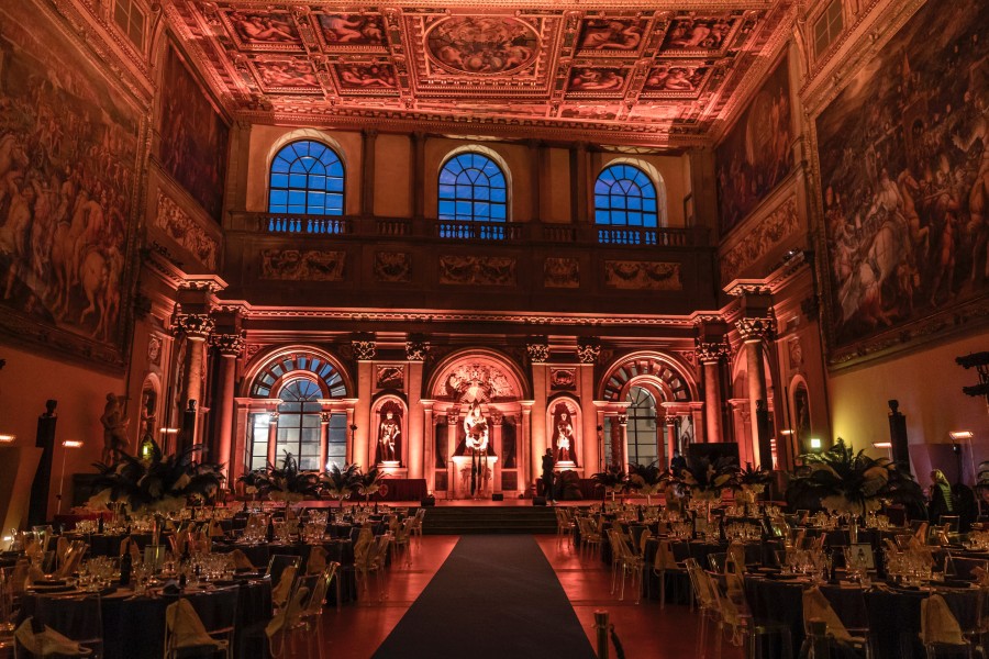 "Queens at the Palace": Ένα εντυπωσιακό gala dinner ball που αναβίωσε το Καρναβάλι της Φλωρεντίας  - Φωτογραφία 3