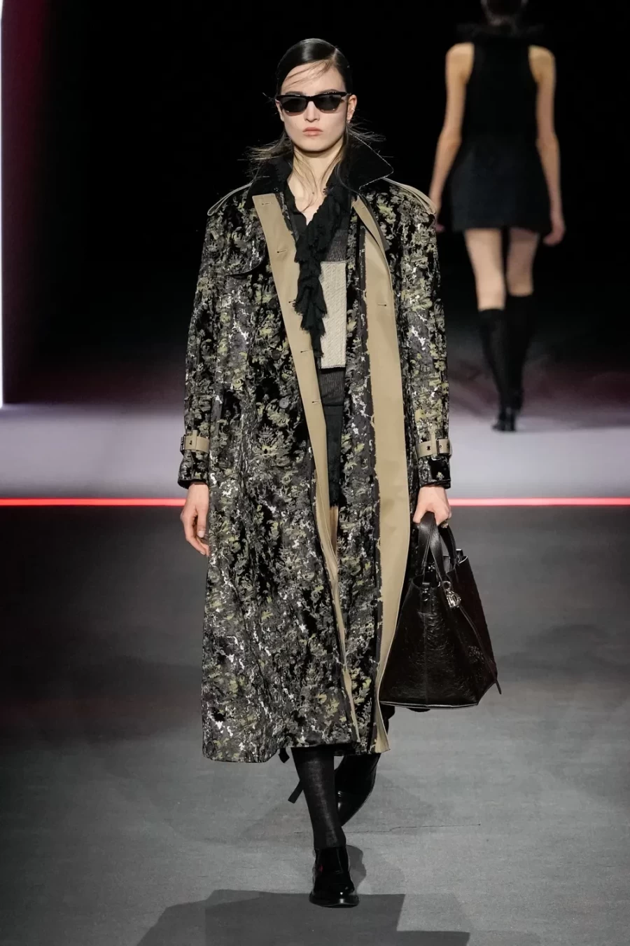 PFW: Η νέα συλλογή της Maria Grazia Chiuri αποτίει φόρο τιμής στην ιστορία του οίκου Dior- Φωτογραφία 22