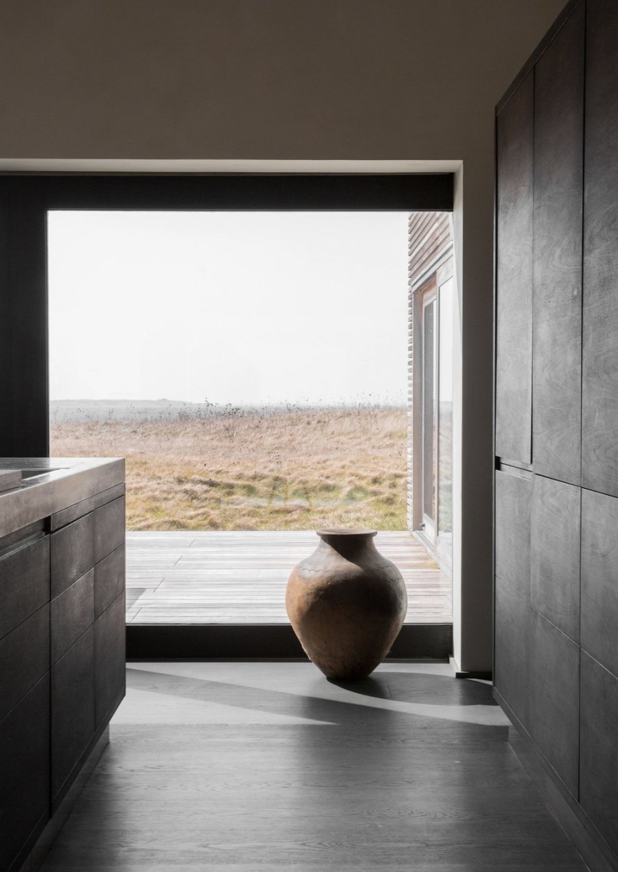 Πώς ένα σπίτι μπροστά σε μια παραλία της Δανίας γίνεται ένα με το τοπίο- Φωτογραφία 8