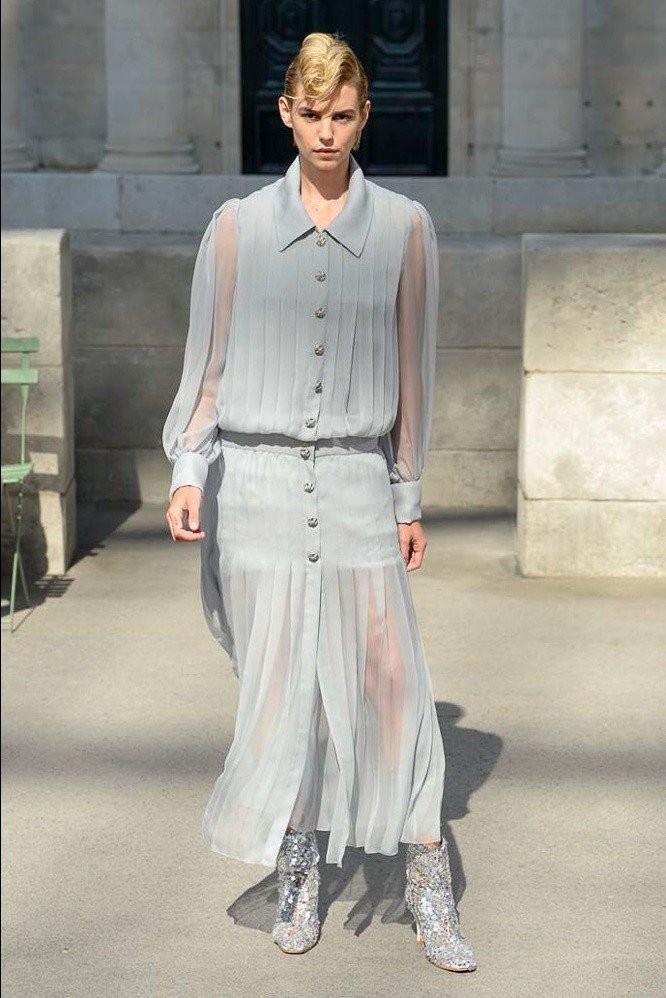 Chanel Haute Couture fashion show: Η δύναμη της απλότητας- Φωτογραφία 5