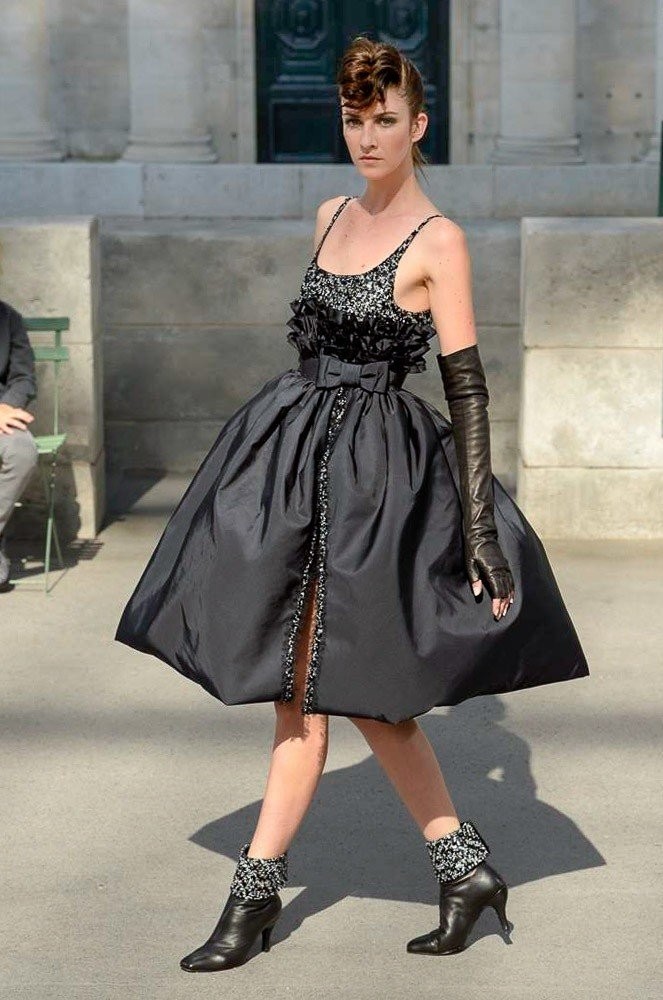 Chanel Haute Couture fashion show: Η δύναμη της απλότητας- Φωτογραφία 6