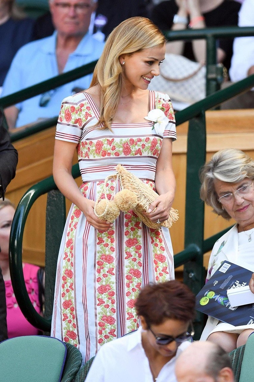 Οι καλύτερες εμφανίσεις στις κερκίδες του Wimbledon - Φωτογραφία 12