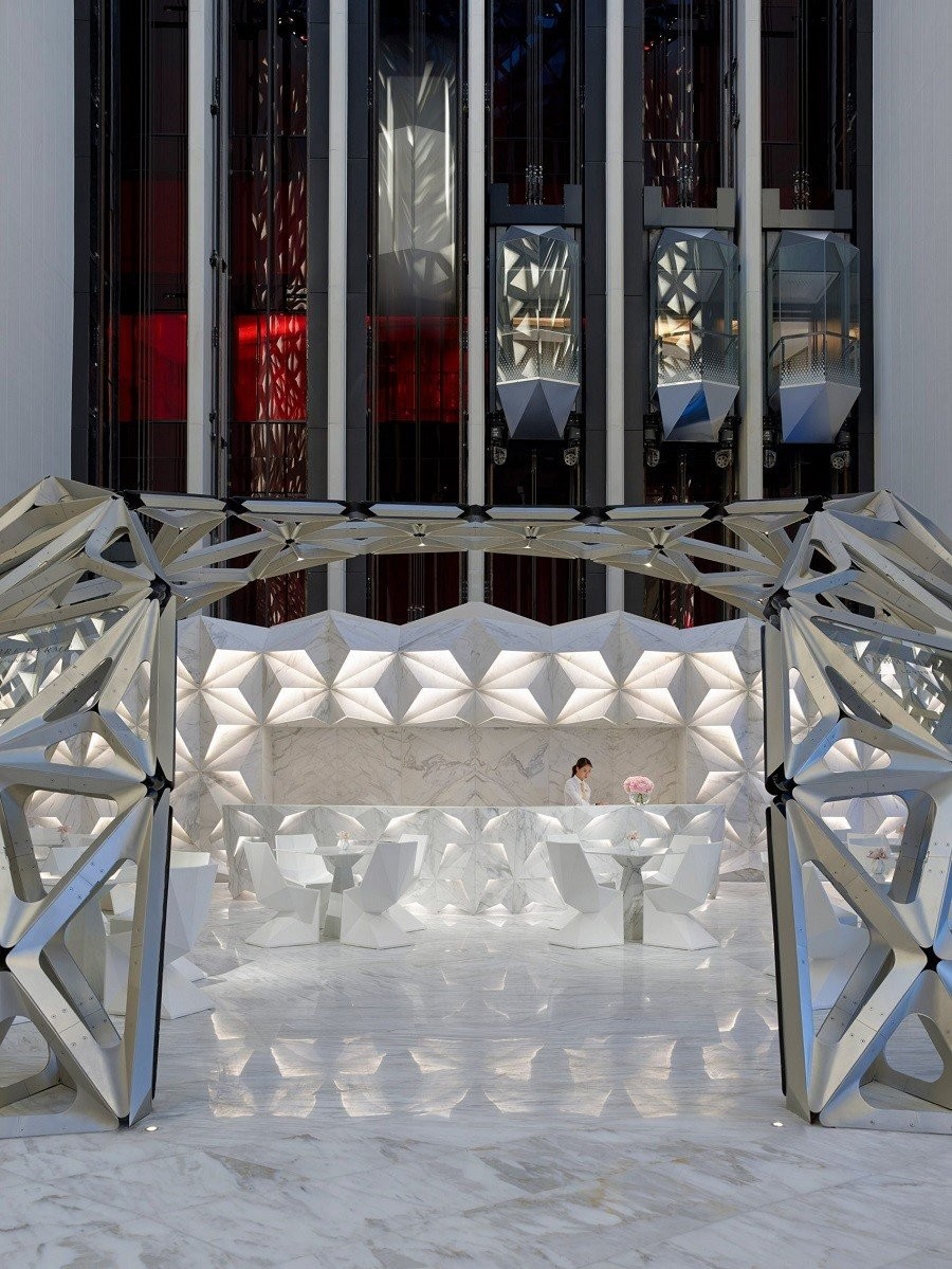 Το γραφείο Zaha Hadid Architects παρουσιάζει το εντυπωσιακό Morpheus Hotel - Φωτογραφία 2