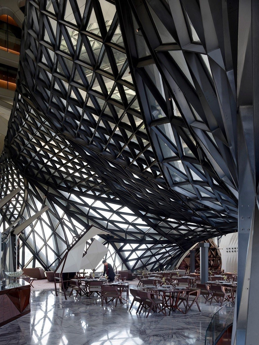 Το γραφείο Zaha Hadid Architects παρουσιάζει το εντυπωσιακό Morpheus Hotel - Φωτογραφία 3
