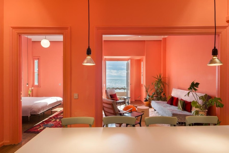 Με τροπικά χρώματα, το Waterfront Nikis Apartment έχει μοναδικό interior design- Φωτογραφία 9