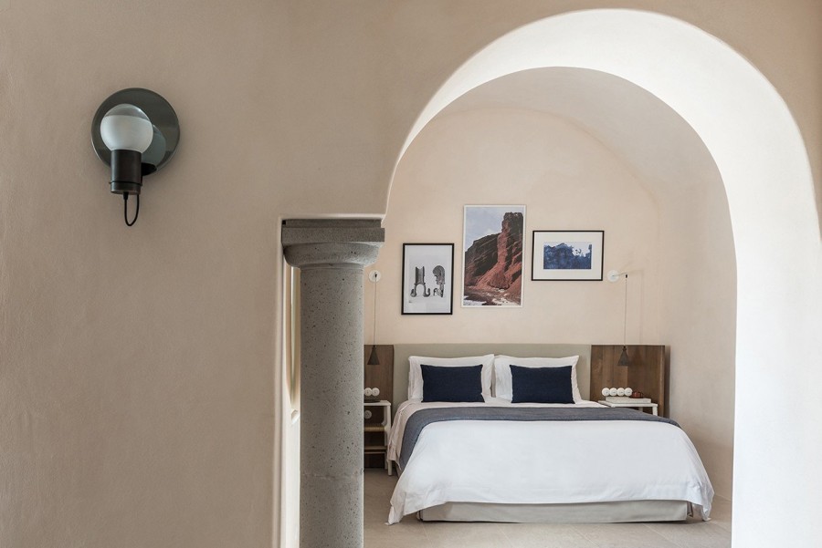 Οι αληθινές ιστορίες ανθρώπων εμπνέουν το νέο Ιstoria hotel στη Σαντορίνη- Φωτογραφία 11