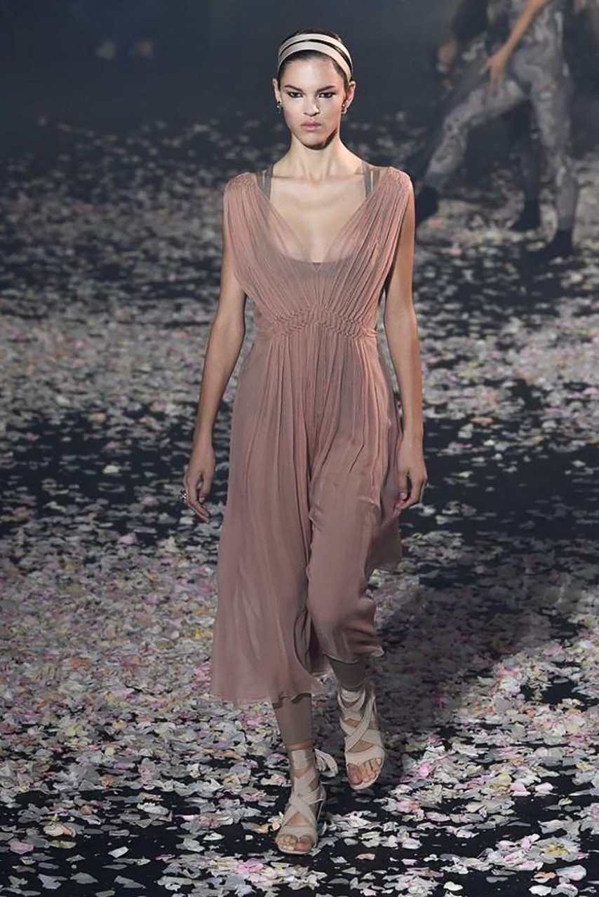 Το μαγευτικό Christian Dior show άνοιξε τη γαλλική εβδομάδα μόδας- Φωτογραφία 12