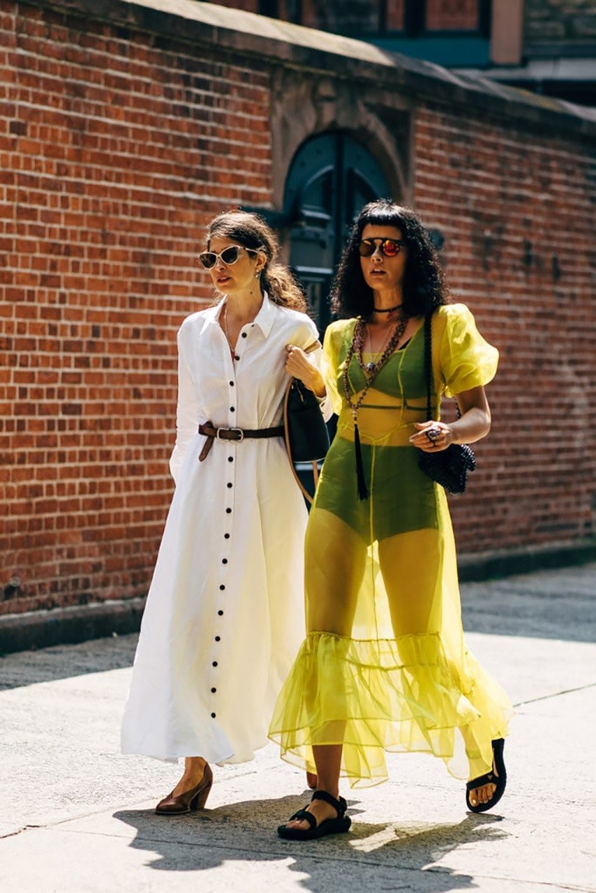 Τα διάφανα ρούχα που λάτρεψαν οι fashionistas στη New York Fashion Week- Φωτογραφία 3