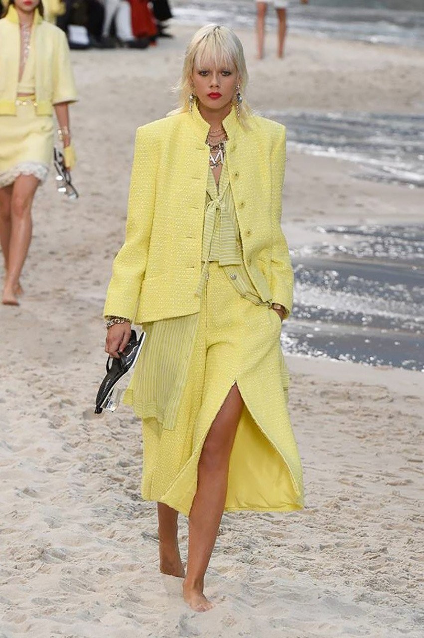 Μια βόλτα στην παραλία με τον Karl Lagerfld και τον οίκο μόδας Chanel - Φωτογραφία 39