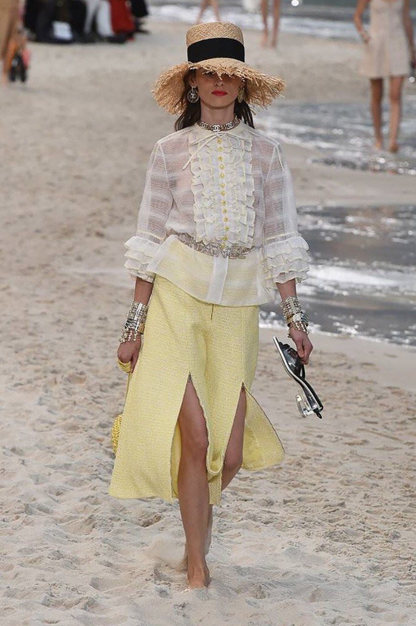 Μια βόλτα στην παραλία με τον Karl Lagerfld και τον οίκο μόδας Chanel - Φωτογραφία 41