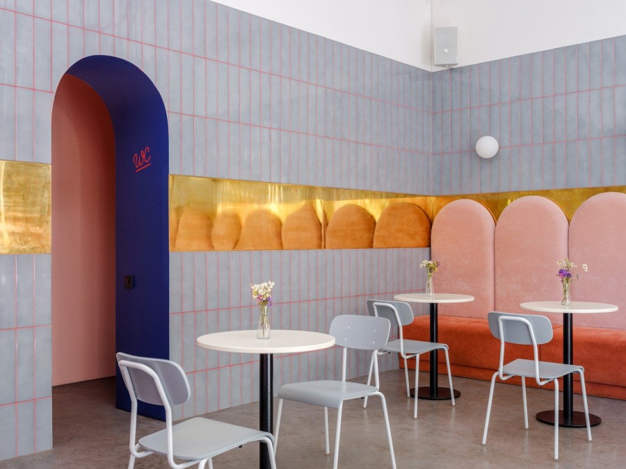 Ένα πολύχρωμο bakery σχεδιάστηκε με βάση την pop αισθητική- Φωτογραφία 2