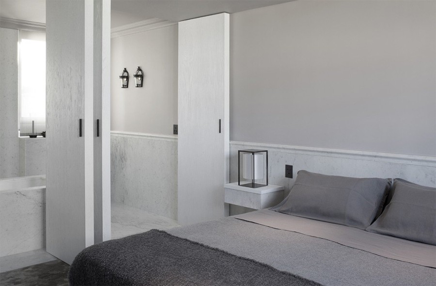 Ένα παριζιάνικο διαμέρισμα αναδεικνύει την υπέροχη κομψότητα του λευκού- Φωτογραφία 4