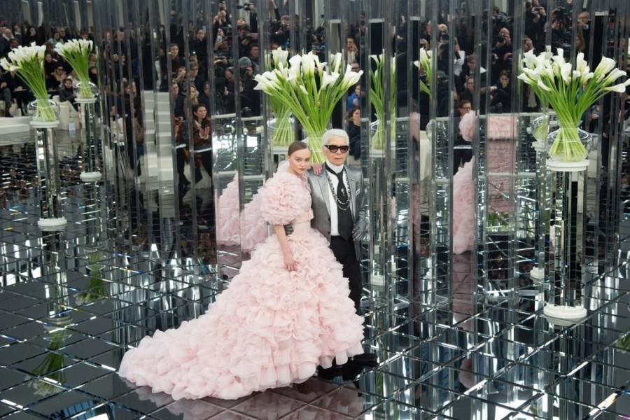 Οι μούσες που λάτρεψε ο Karl Lagerfeld και διαμόρφωσαν την πορεία του- Φωτογραφία 11