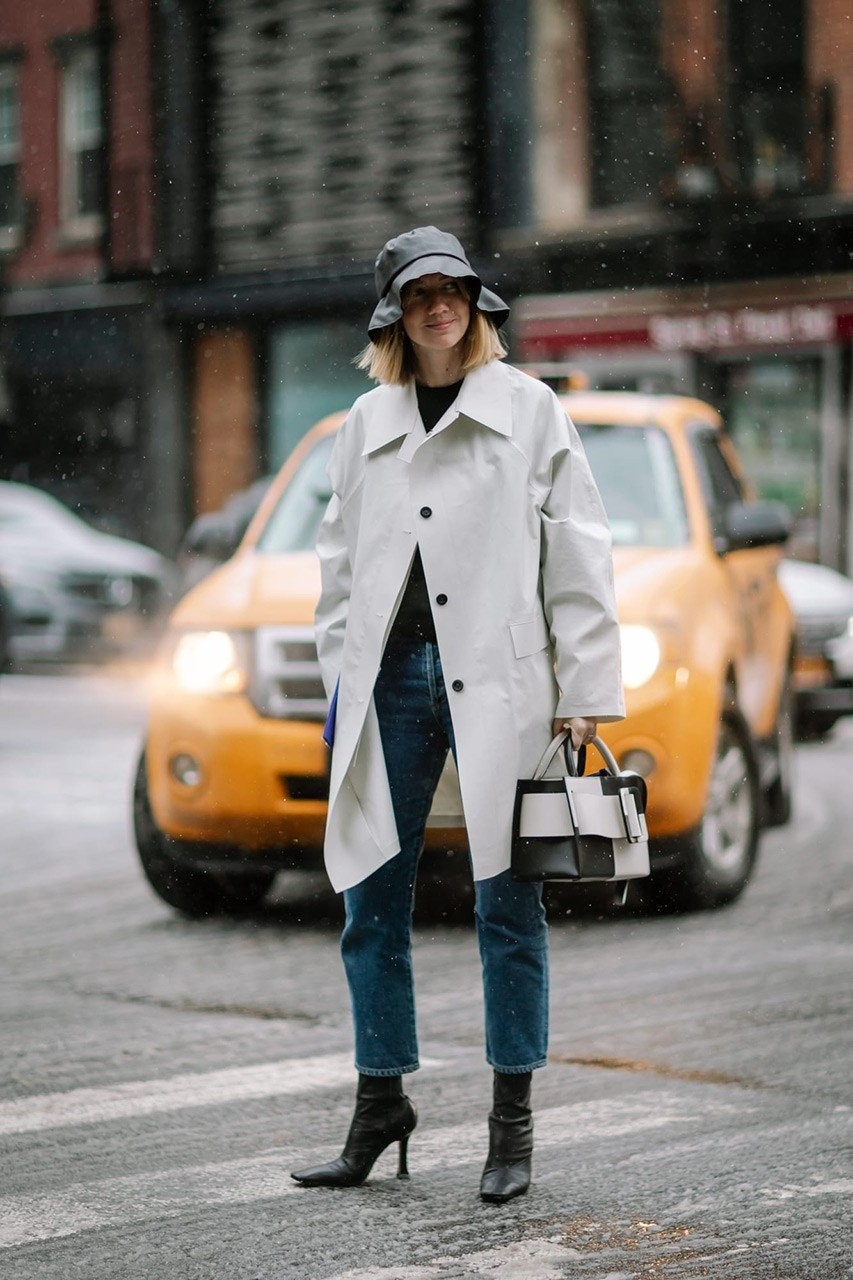 Street style looks από την Εβδομάδα Μόδας της Νέας Υόρκης- Φωτογραφία 88