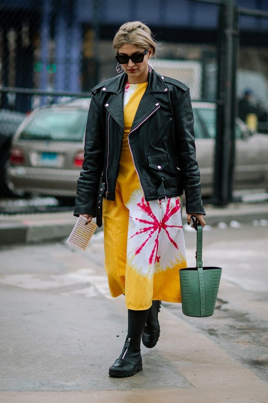 Street style looks από την Εβδομάδα Μόδας της Νέας Υόρκης- Φωτογραφία 98