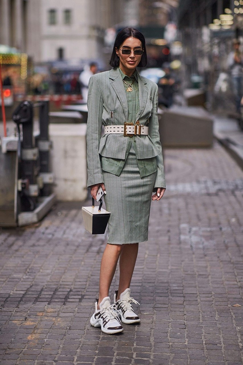 Street style looks από την Εβδομάδα Μόδας της Νέας Υόρκης- Φωτογραφία 103