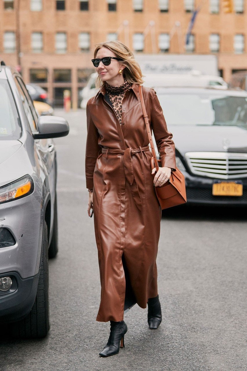 Street style looks από την Εβδομάδα Μόδας της Νέας Υόρκης- Φωτογραφία 25