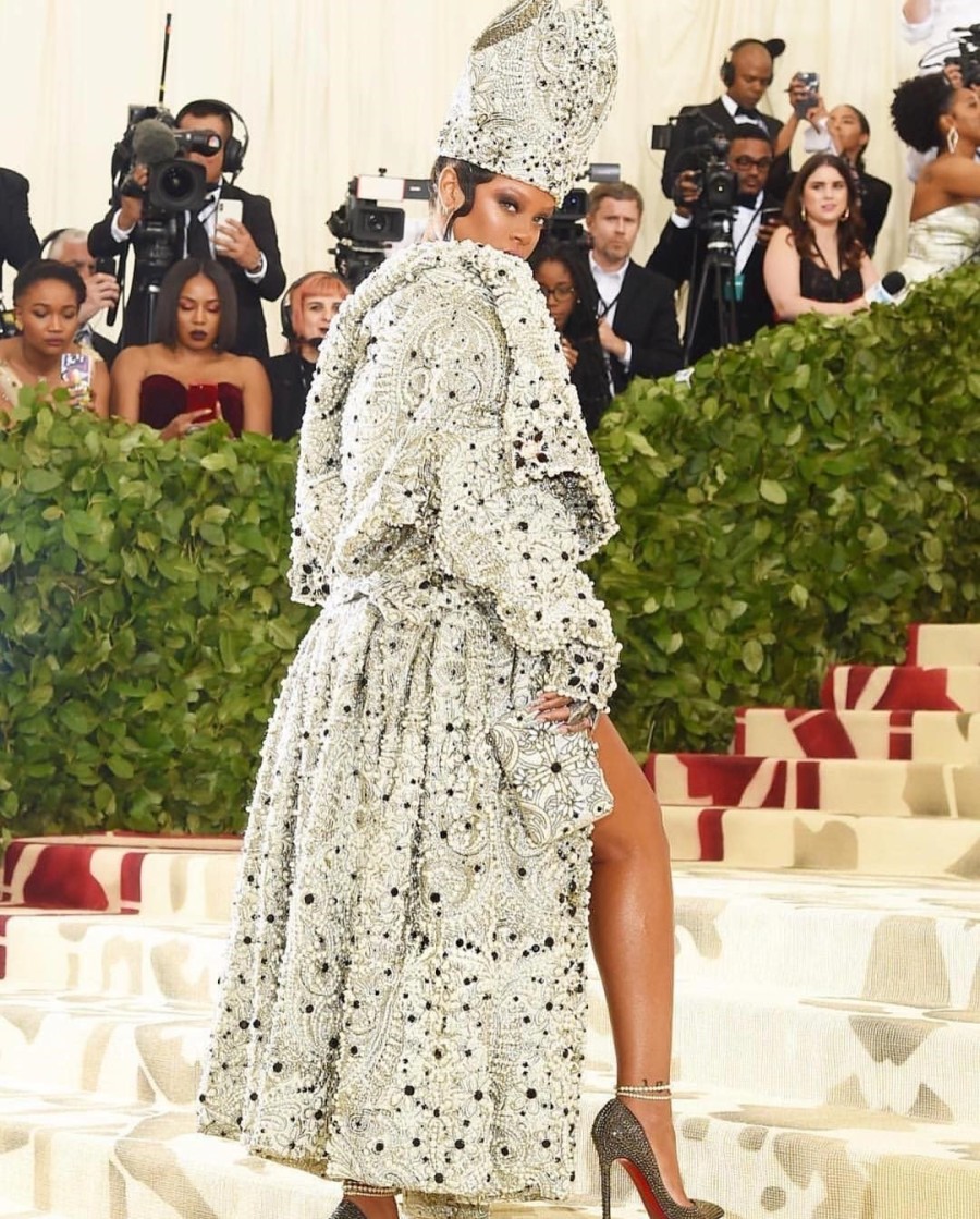 Rihanna με John Galliano, 2018