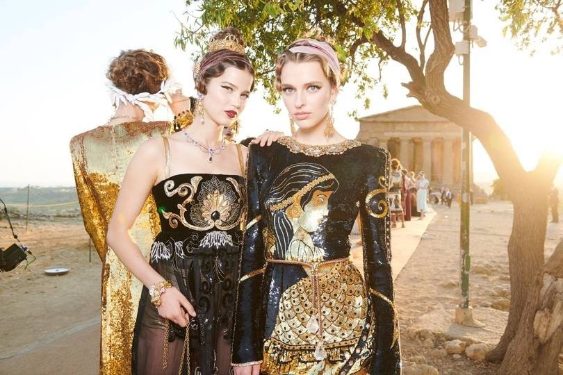 Απόλυτη έμπνευση αποτελεί για τους Dolce & Gabbana η Ελλάδα και το αποδεικνύουν με κάθε ευκαιρία- Φωτογραφία 3