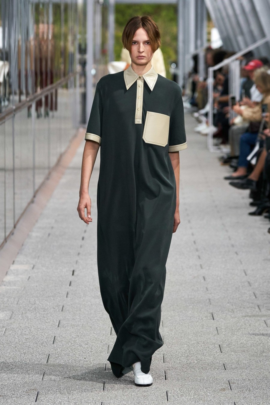 To Paris Fashion Week ρίχνει αυλαία με τον οίκο Louis Vuitton να υμνεί την Belle Époque - Φωτογραφία 15