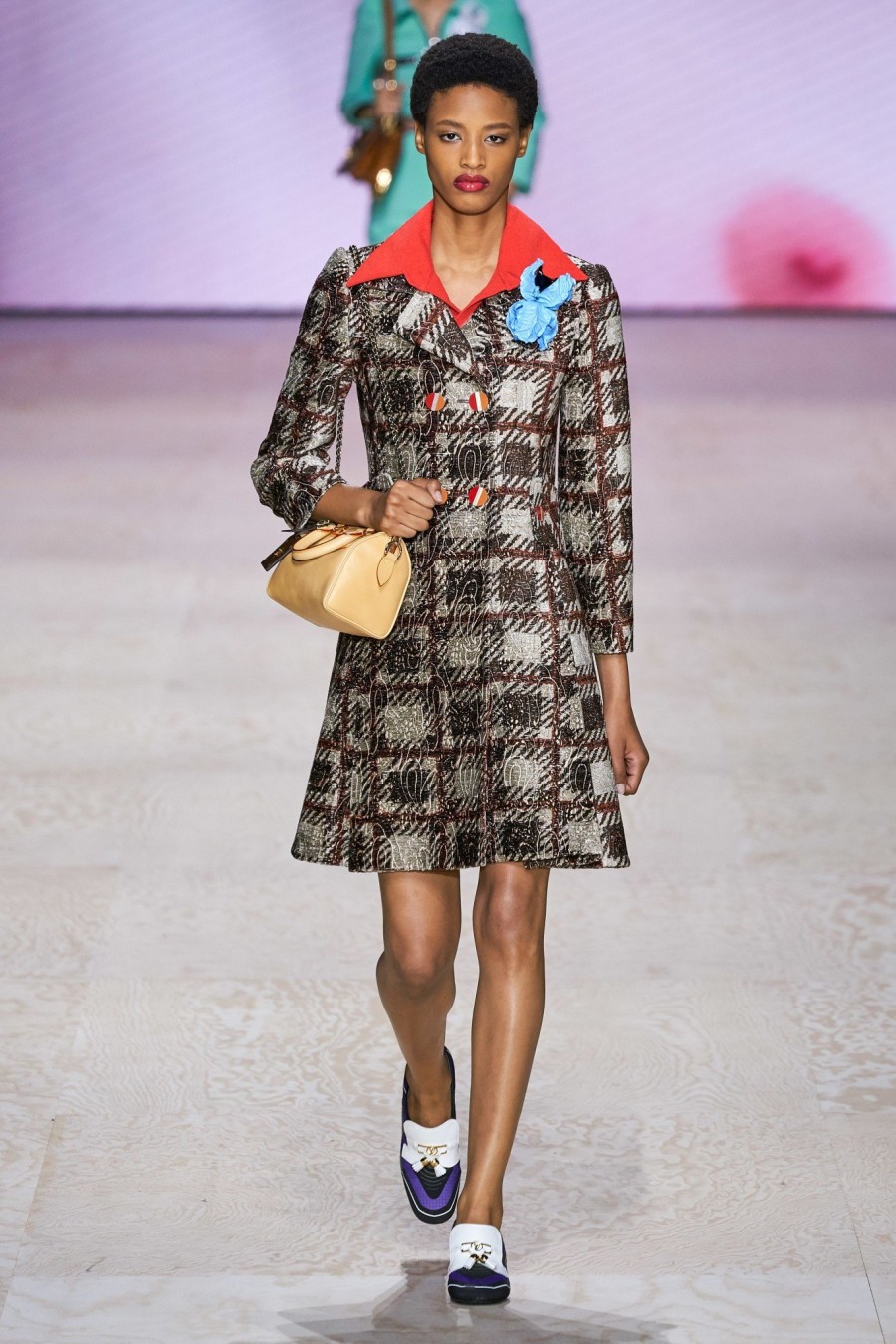 To Paris Fashion Week ρίχνει αυλαία με τον οίκο Louis Vuitton να υμνεί την Belle Époque - Φωτογραφία 5