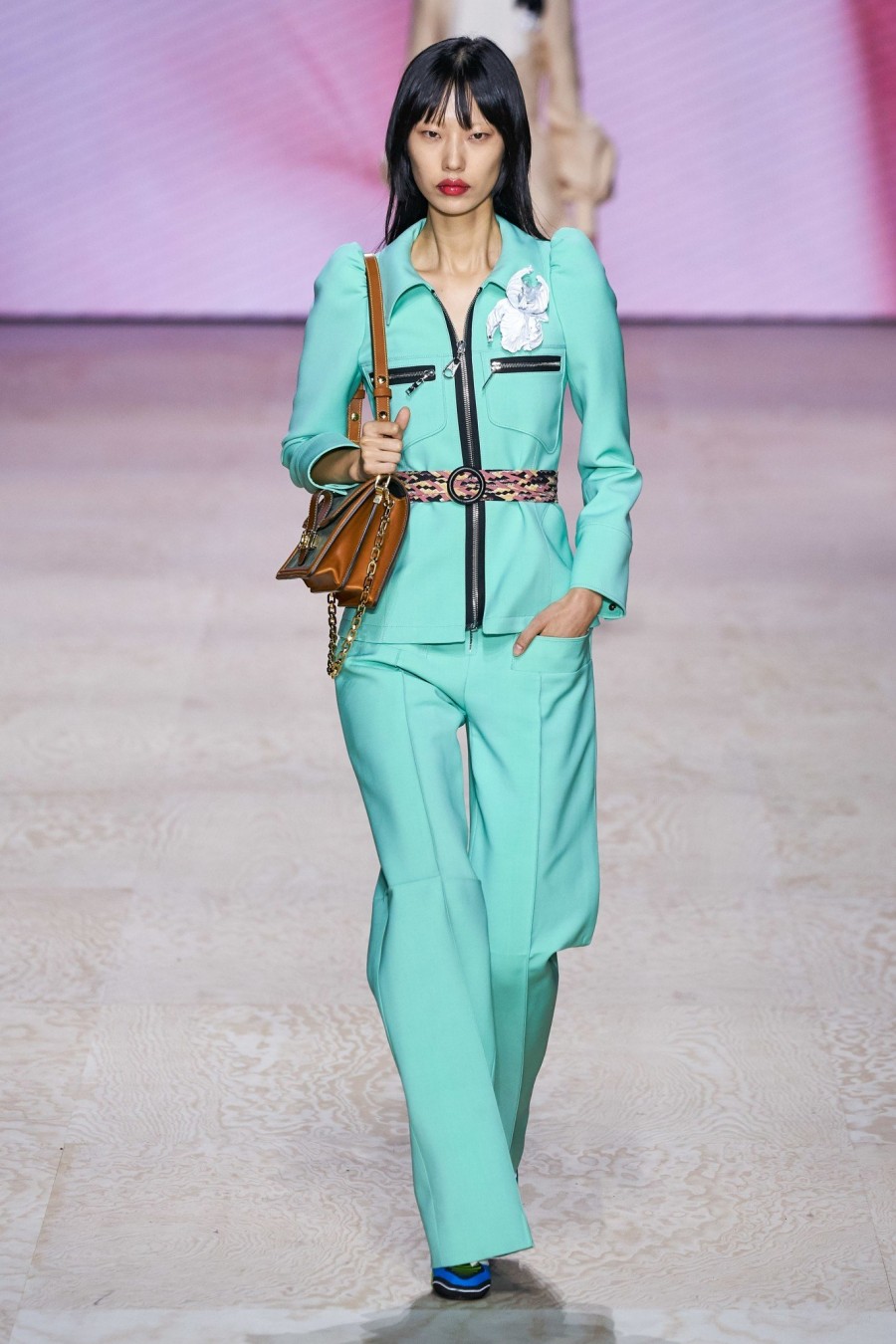 To Paris Fashion Week ρίχνει αυλαία με τον οίκο Louis Vuitton να υμνεί την Belle Époque - Φωτογραφία 6