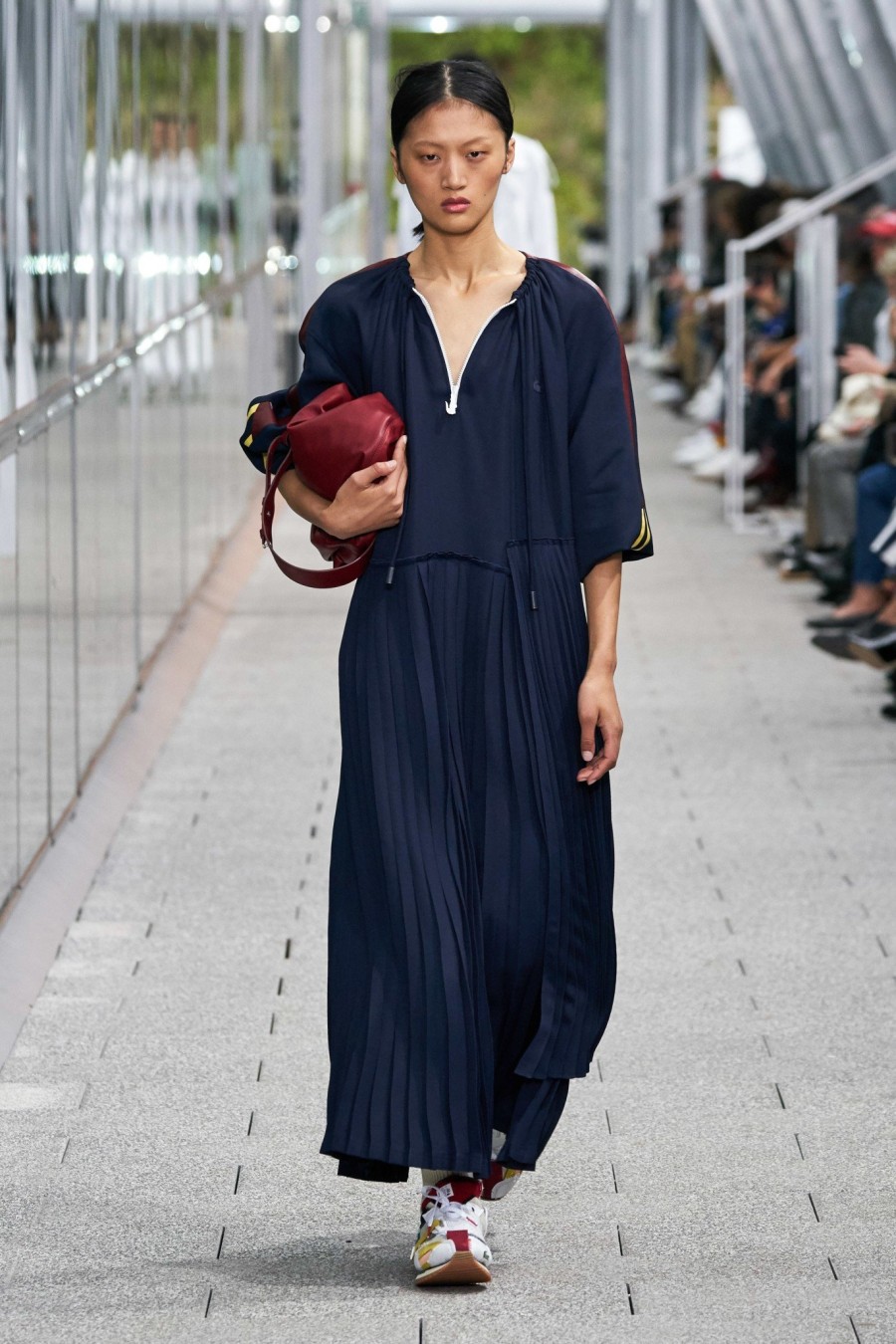 To Paris Fashion Week ρίχνει αυλαία με τον οίκο Louis Vuitton να υμνεί την Belle Époque - Φωτογραφία 18