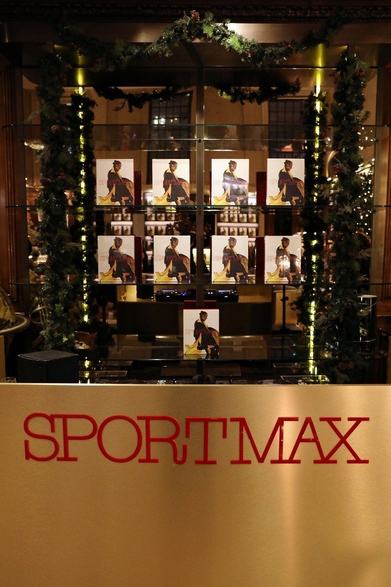 Ο ιταλικός οίκος Sportmax γιορτάζει τα 50 χρόνια του με ένα λεύκωμα -ωδή στην ιστορία του- Φωτογραφία 3