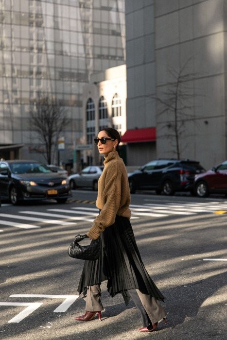 Εμπνευστείτε από τις απόλυτες street style εμφανίσεις που κυριάρχησαν στην Εβδομάδα Μόδας της Νέας Υόρκης - Φωτογραφία 11